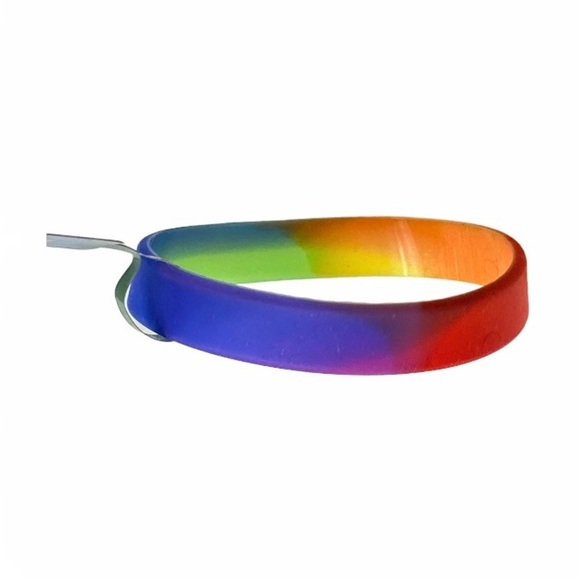 NWT Rainbow Pride Silicone Bracelet - Picture 4 of 8